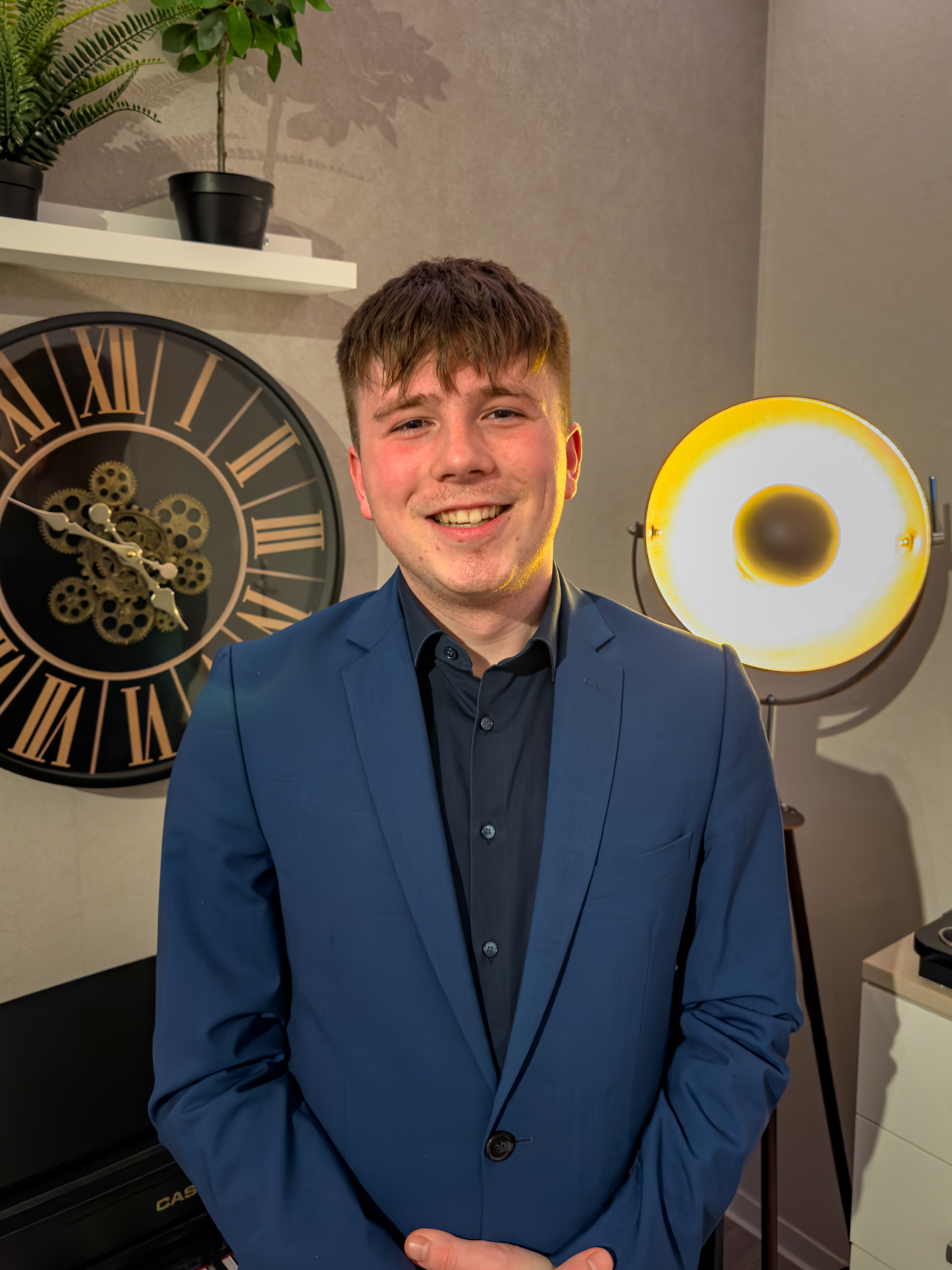 Leon Jägg - Professioneller Geigen- und Klavierlehrer in Dresden